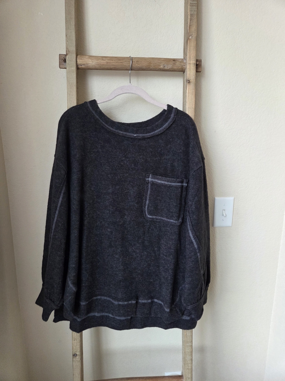Zenana Womens Charcoal Black Crewneck Pocket Sweater, SOOO SOFT